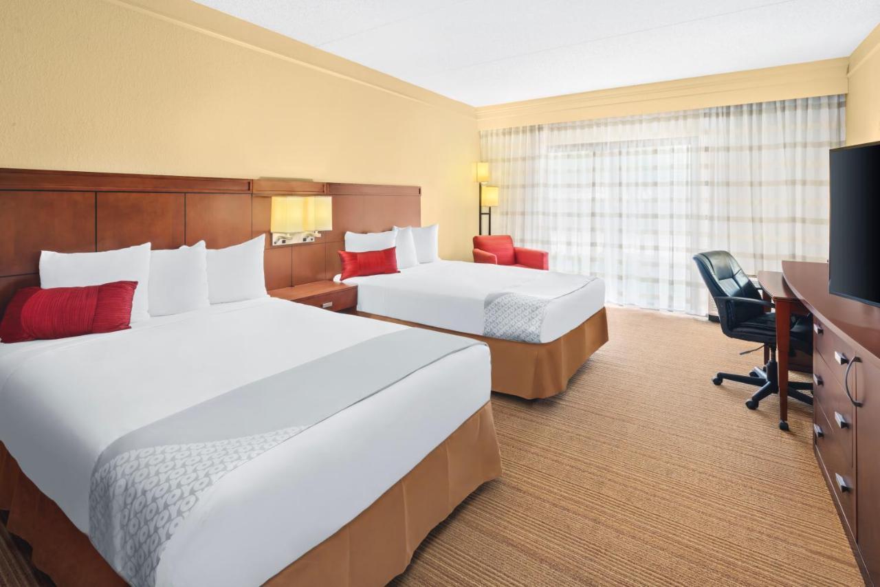 Super 8 By Wyndham Dallas Love Field Airport Ngoại thất bức ảnh