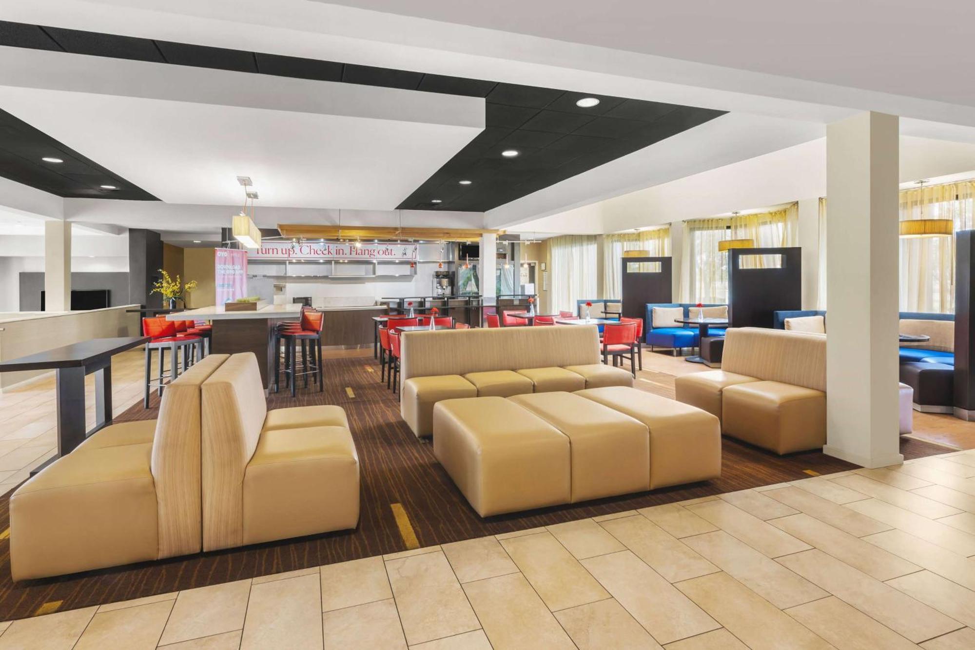Super 8 By Wyndham Dallas Love Field Airport Ngoại thất bức ảnh