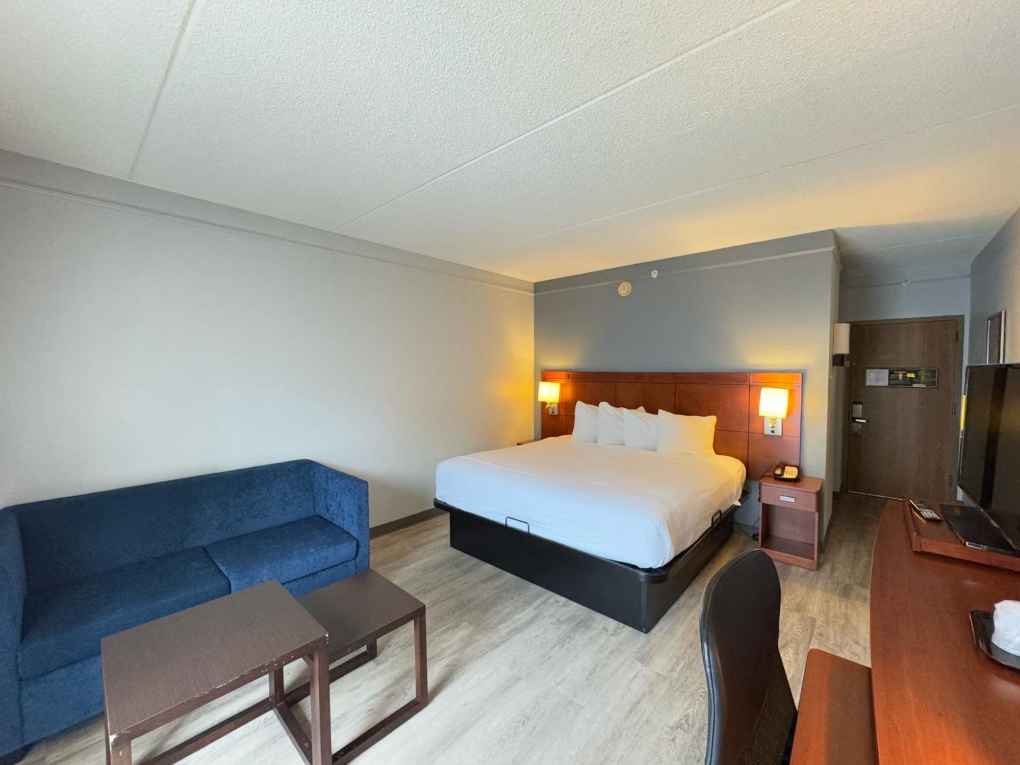 Super 8 By Wyndham Dallas Love Field Airport Ngoại thất bức ảnh